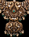 ANTIQUE PEACOCK HAAR