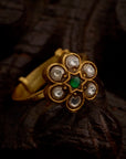 WHITE FLORAL KUNDAN RING