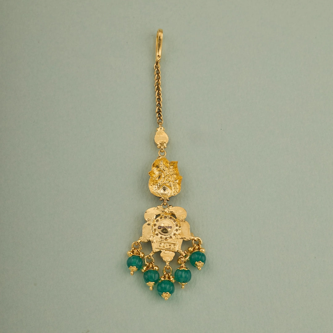 EMERALD DROP MAYURA MAANG TIKA