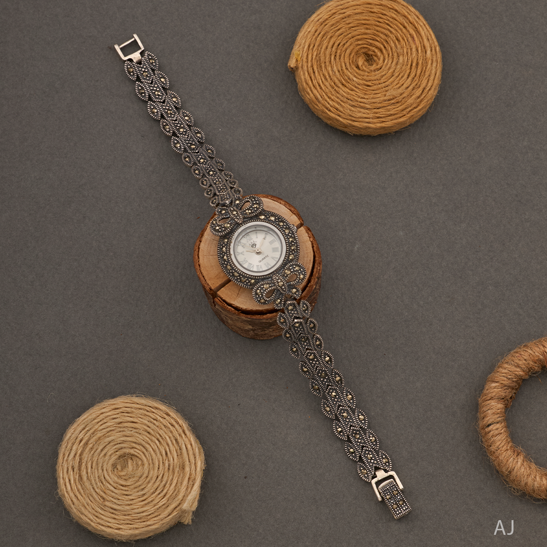 VINTAGE CROWN WATCH