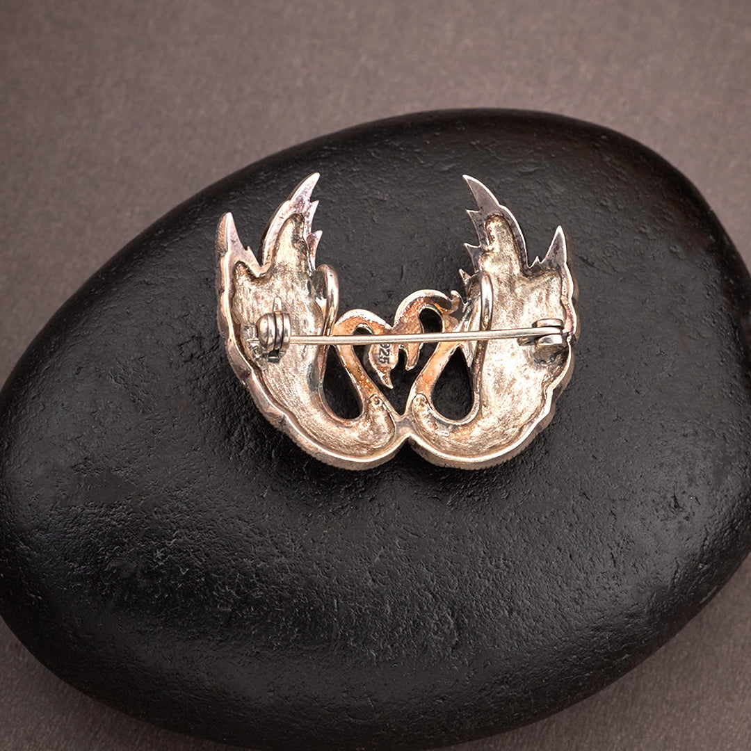 ANTIQUE SWAN MOTIF BROOCH