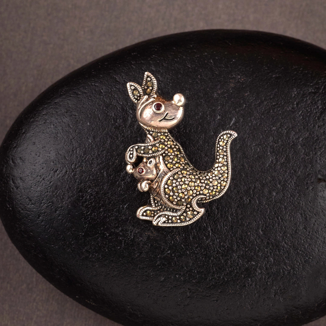 ANTIQUE KANGAROO SILVER BROOCH