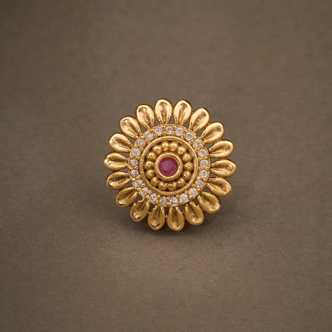 RUBY CENTRE FLORAL STUD EARRINGS