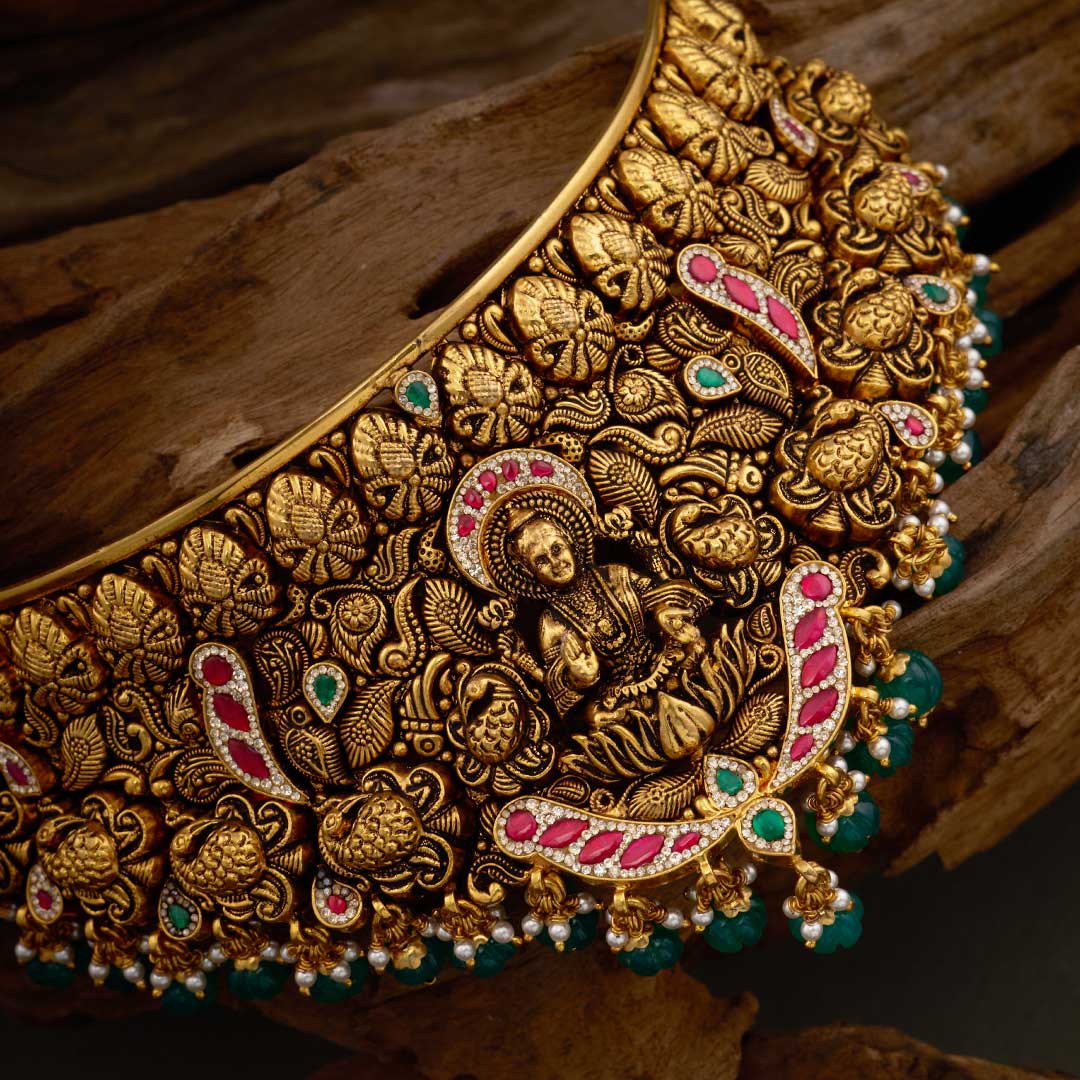 LAKSHMI PAKMIKA CHOKER