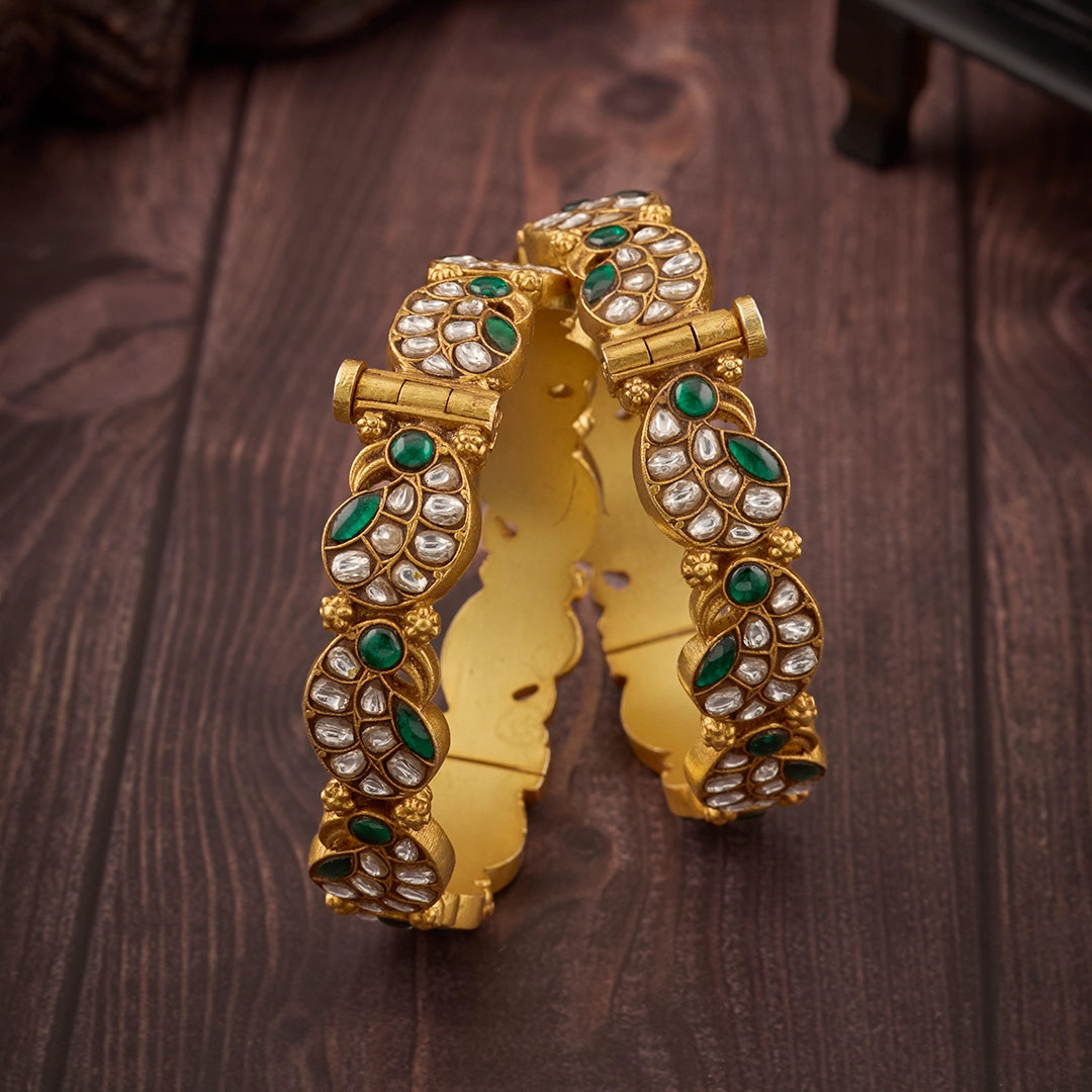 EMERALD KUNDAN ROYALE BANGLES