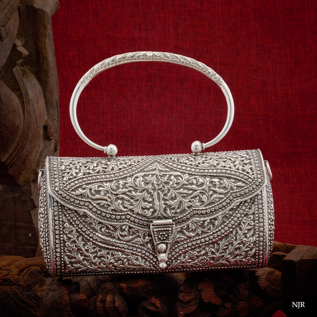 ROYAL FILIGREE CLUTCH
