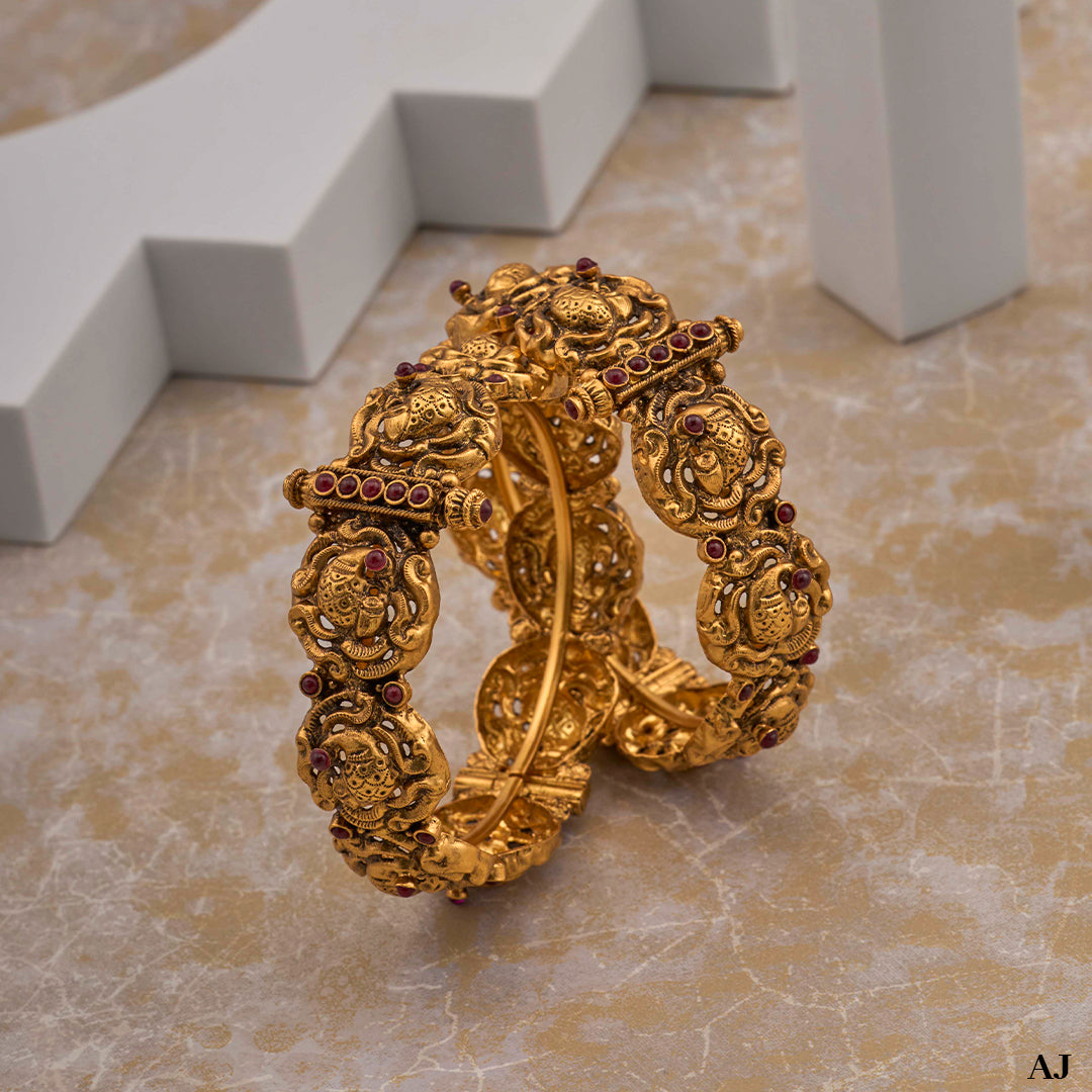IMPERIAL NAKSHI BANGLES
