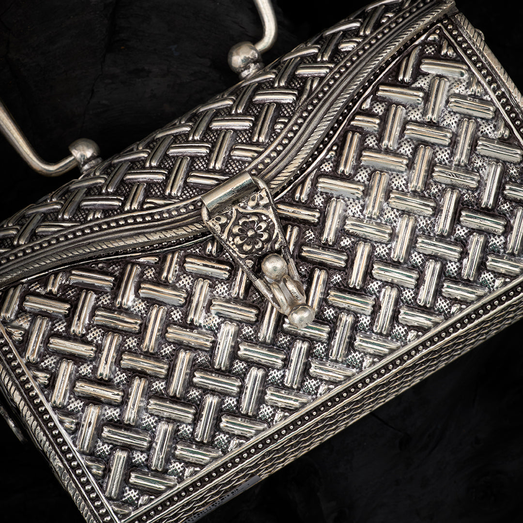 ROYAL OXIDISED CLUTCH