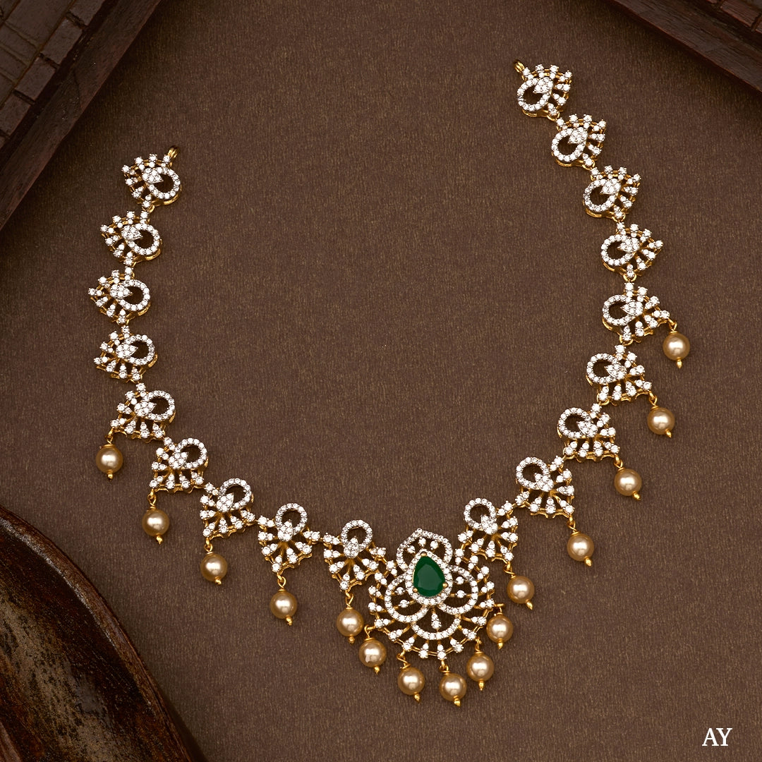 HERITAGE EMERALD AND PEARL NECKLACE SET
