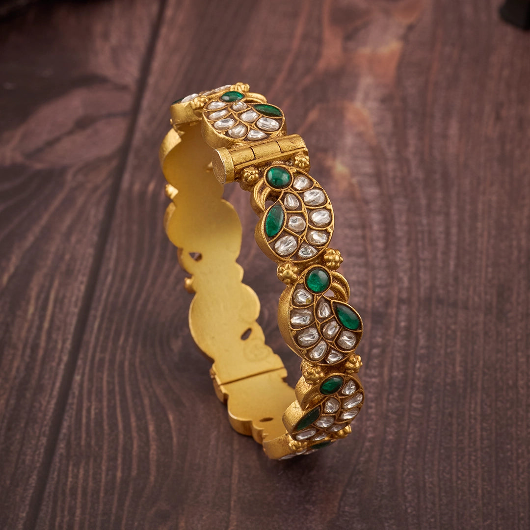 EMERALD KUNDAN ROYALE BANGLES