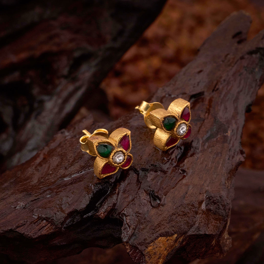 MINIMAL FLORAL STUDS