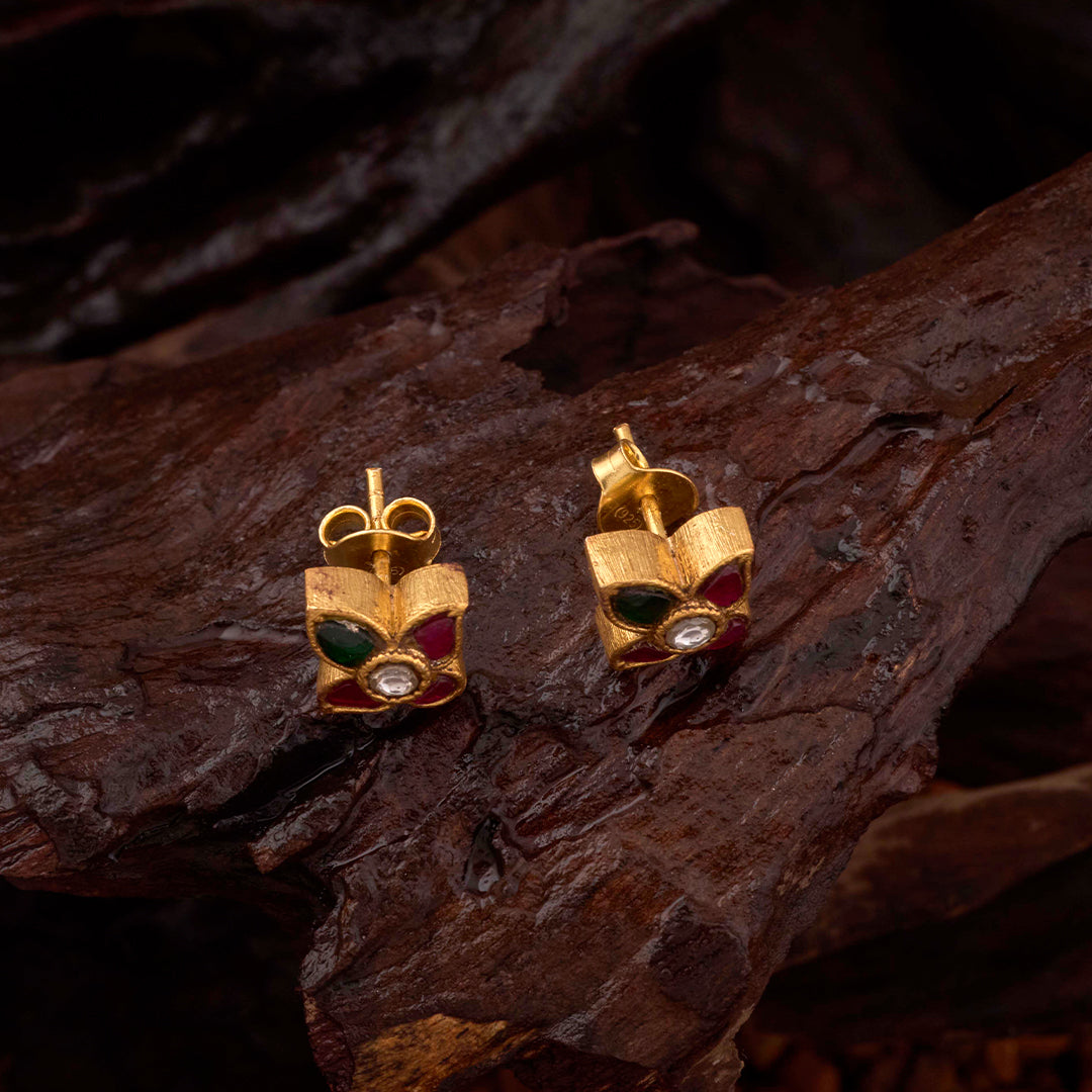 MINIMAL FLORAL STUDS