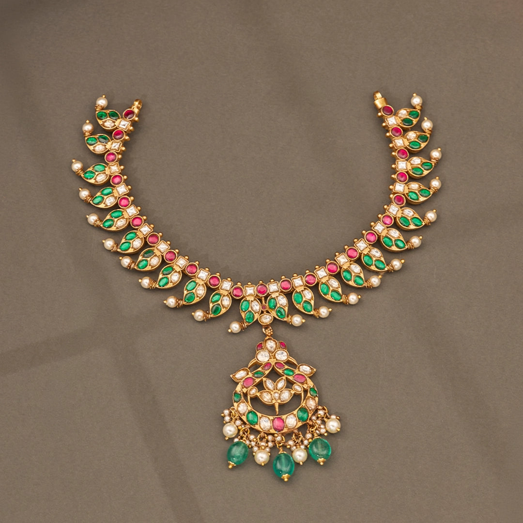 ROYAL EMERALD KEMP NECKLACE