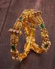 MAHARANI EMERALD PEARL BANGLE