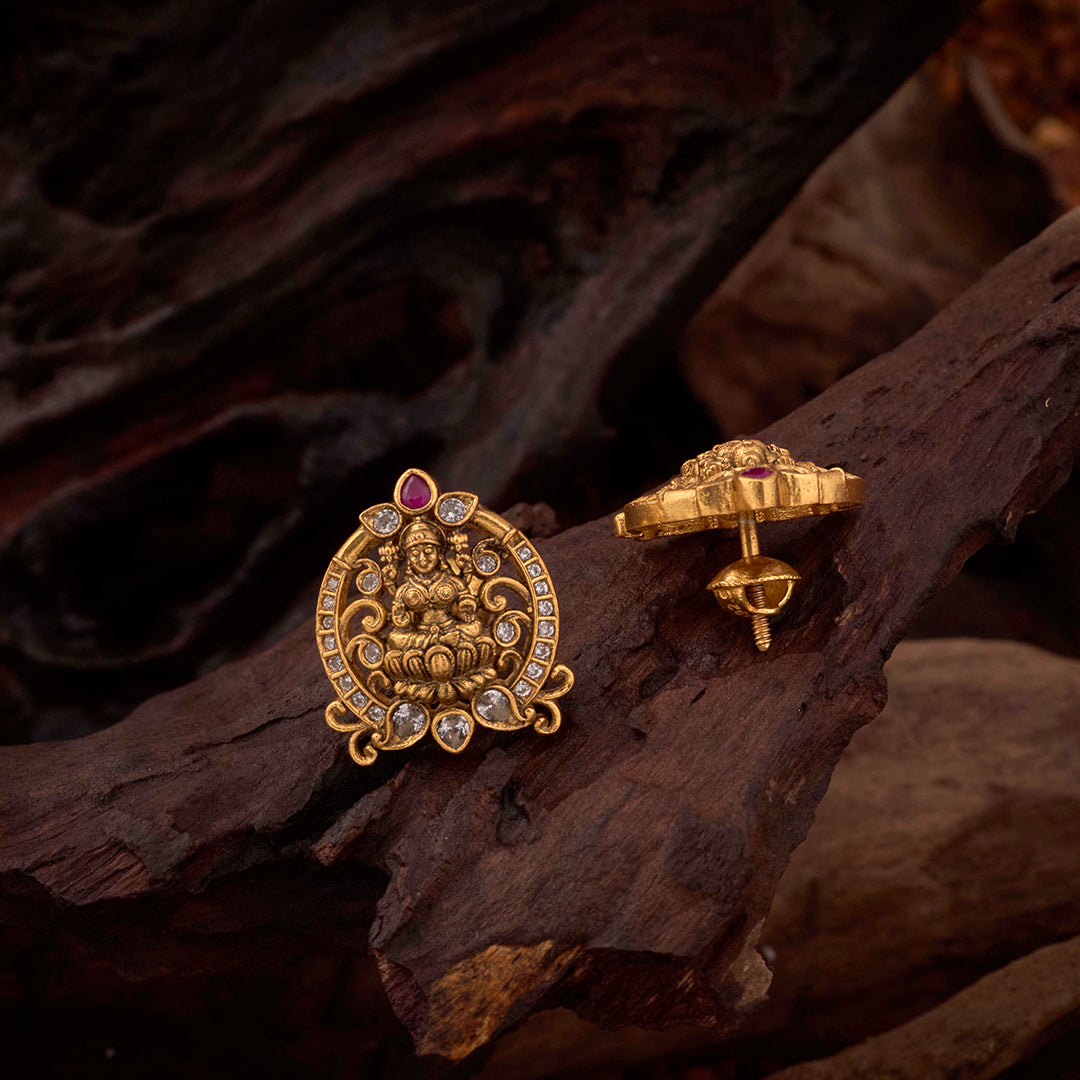 LAKSHMI WHITE STONE EARRINGS