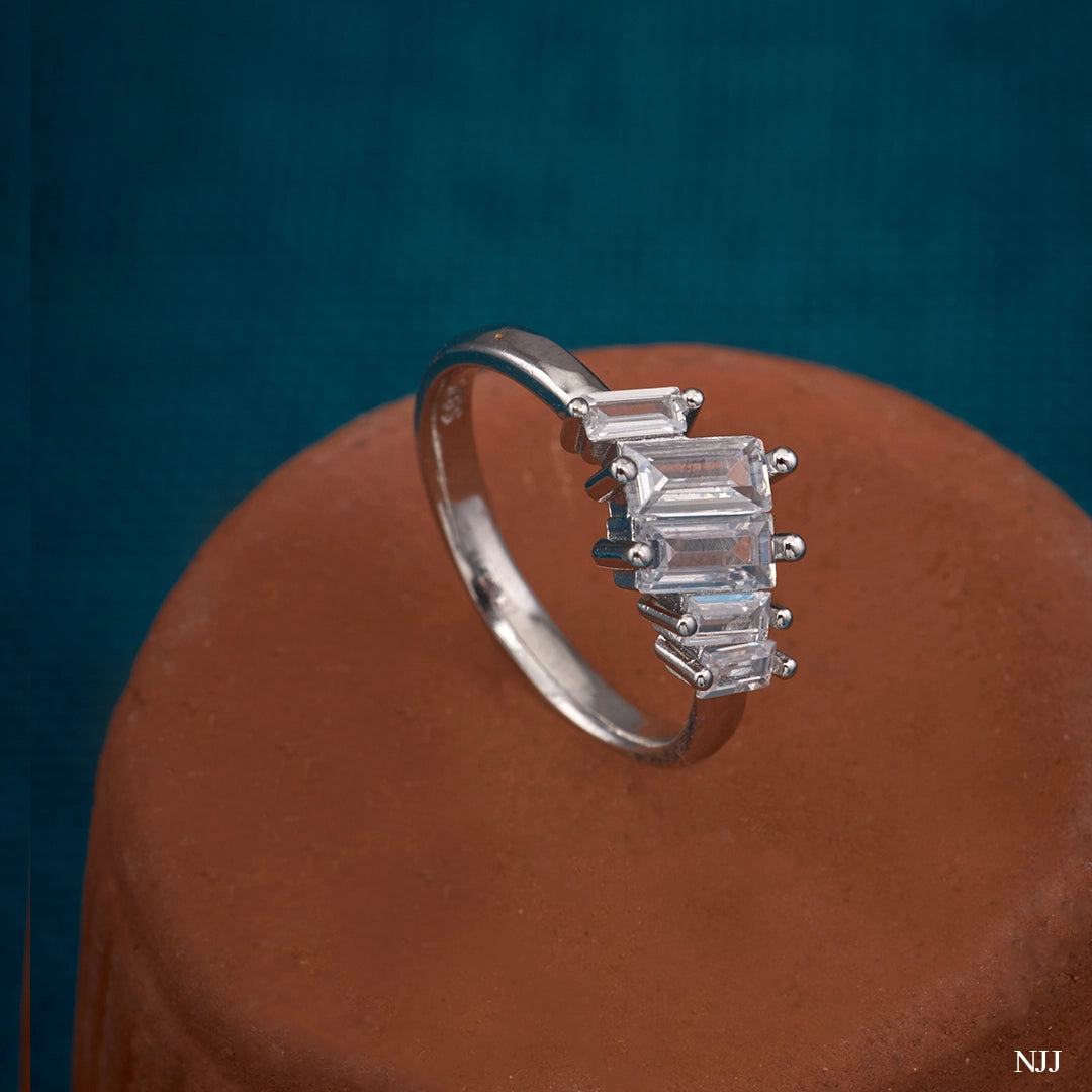 CRYSTAL LADDER RING