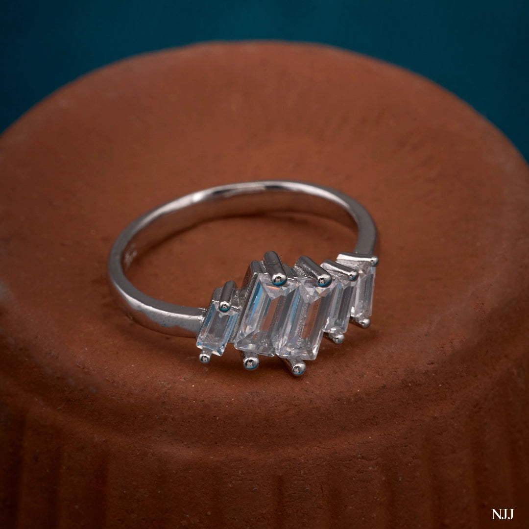 CRYSTAL LADDER RING