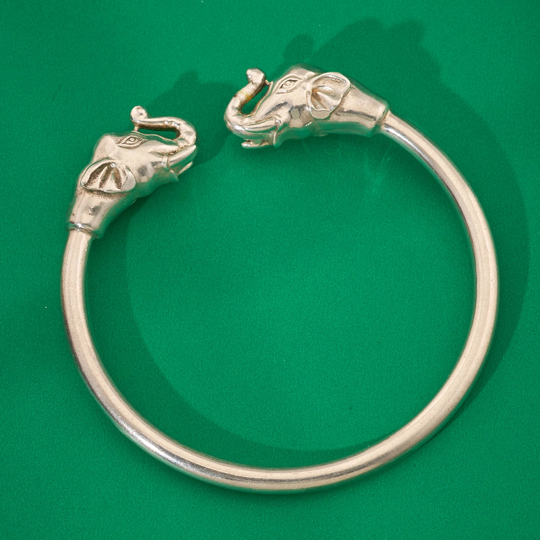 ROYAL ELEPHANT KADA