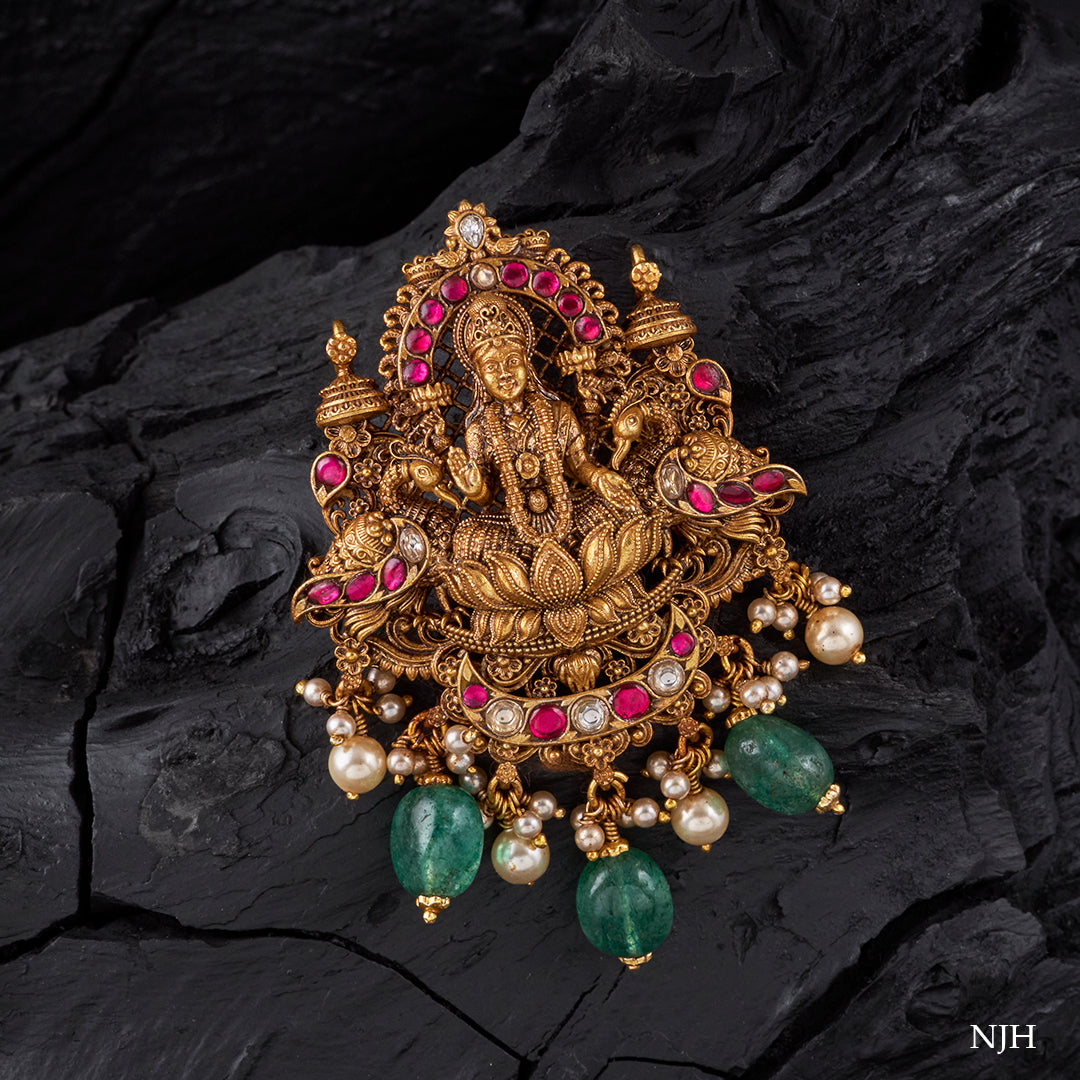 LAKSHMI WITH KUNDAN PENDANT