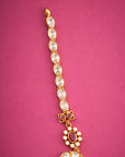 WHITE STONE FLORAL NECKLACE