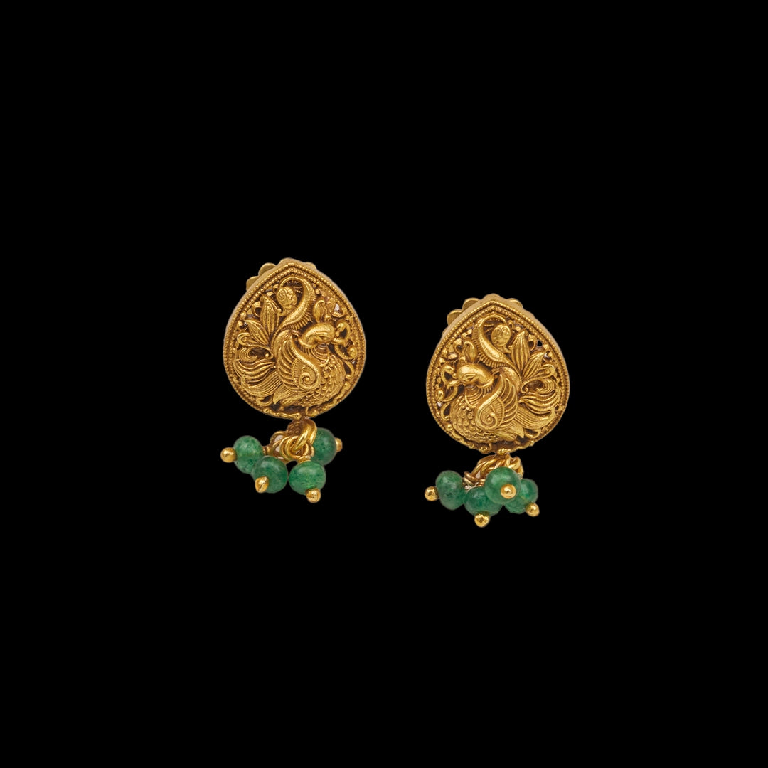 TRADITIONAL LAKSHMI PENDANT NECKLACE SET