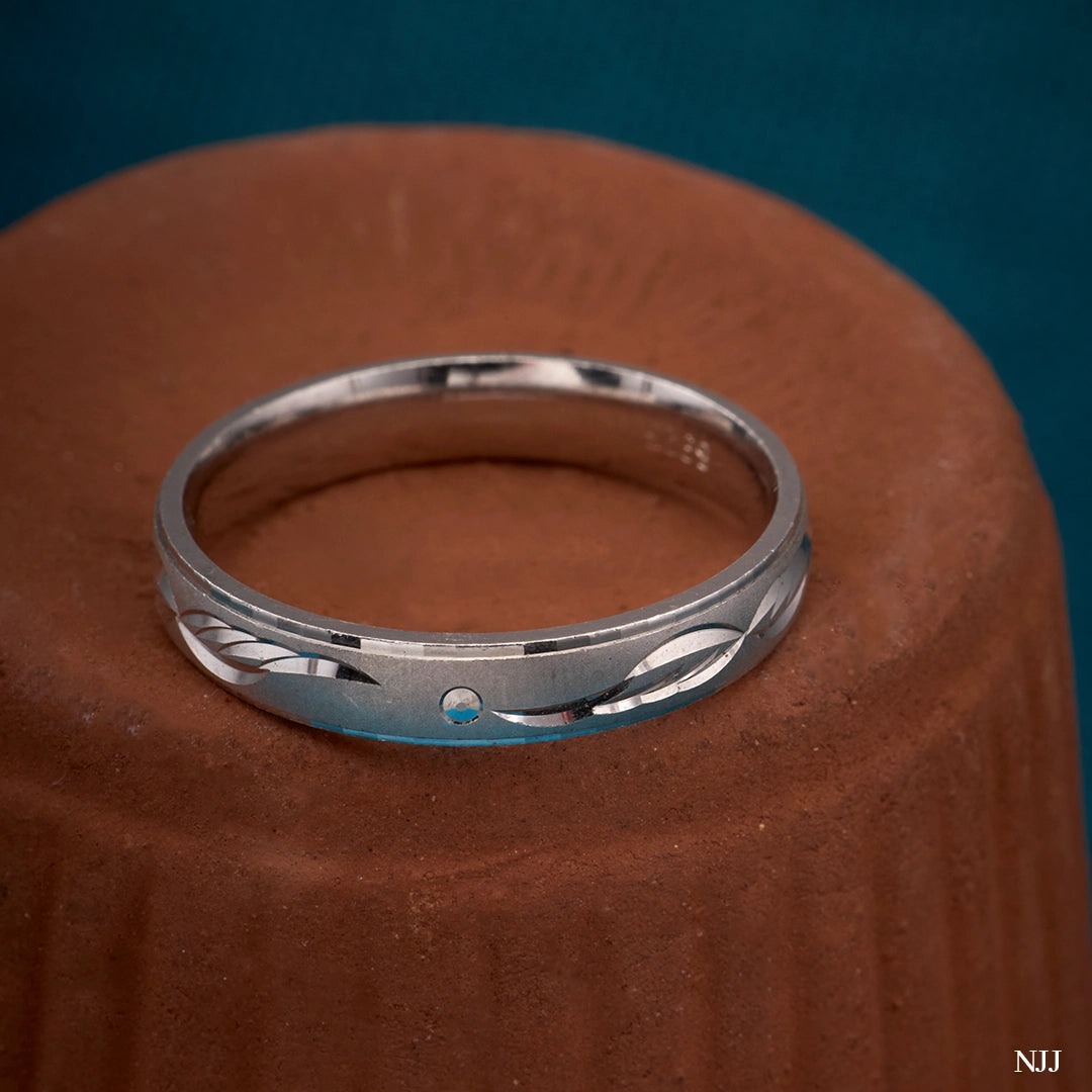 LEAF ENGRAVED RING