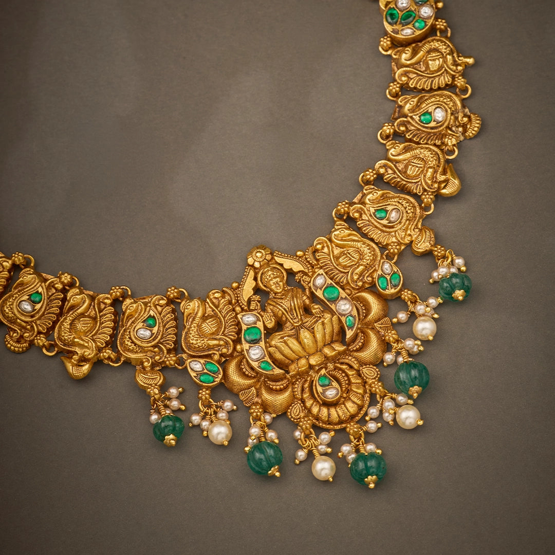 LAKSHMI KEMP STONE MAYURA NECKLACE
