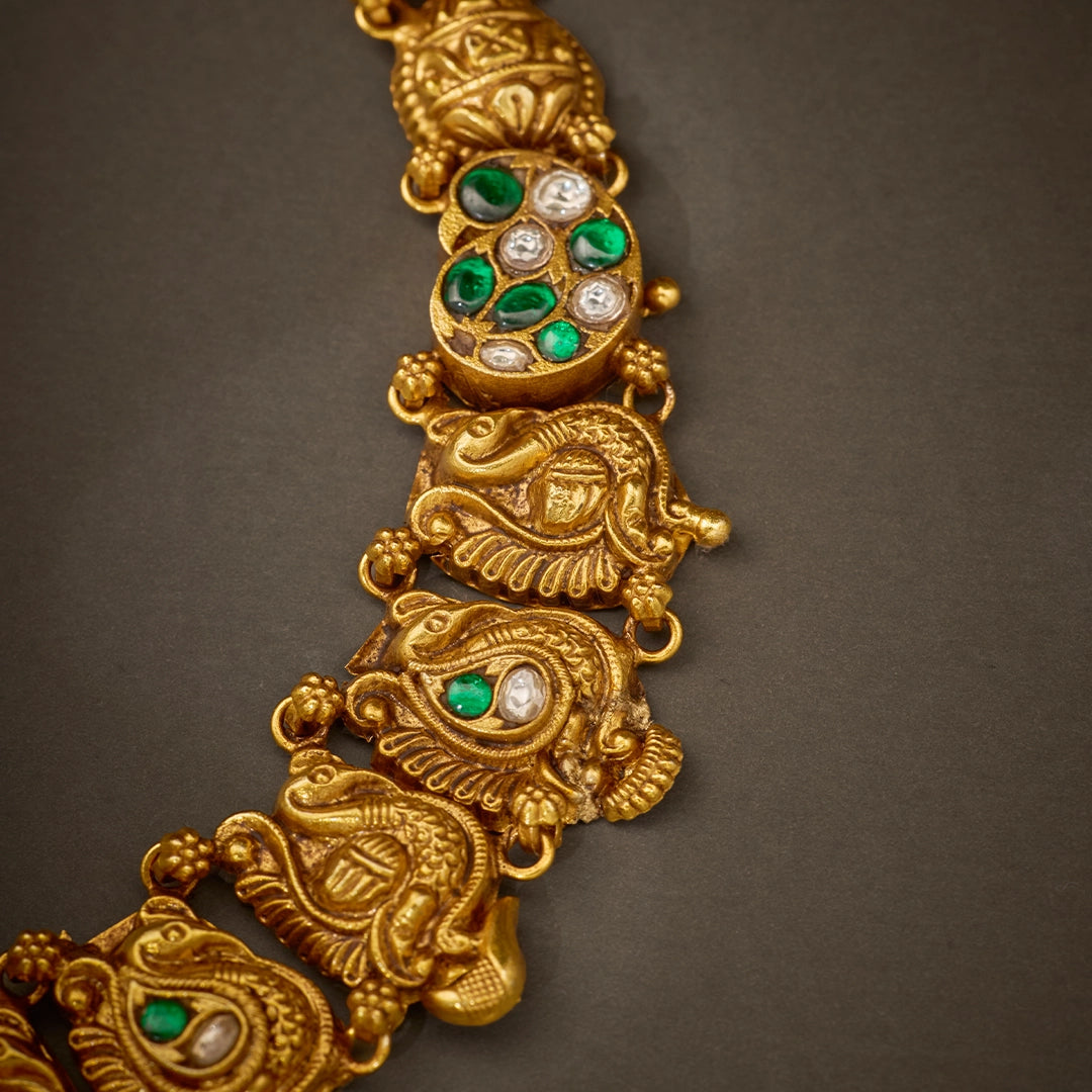 LAKSHMI KEMP STONE MAYURA NECKLACE