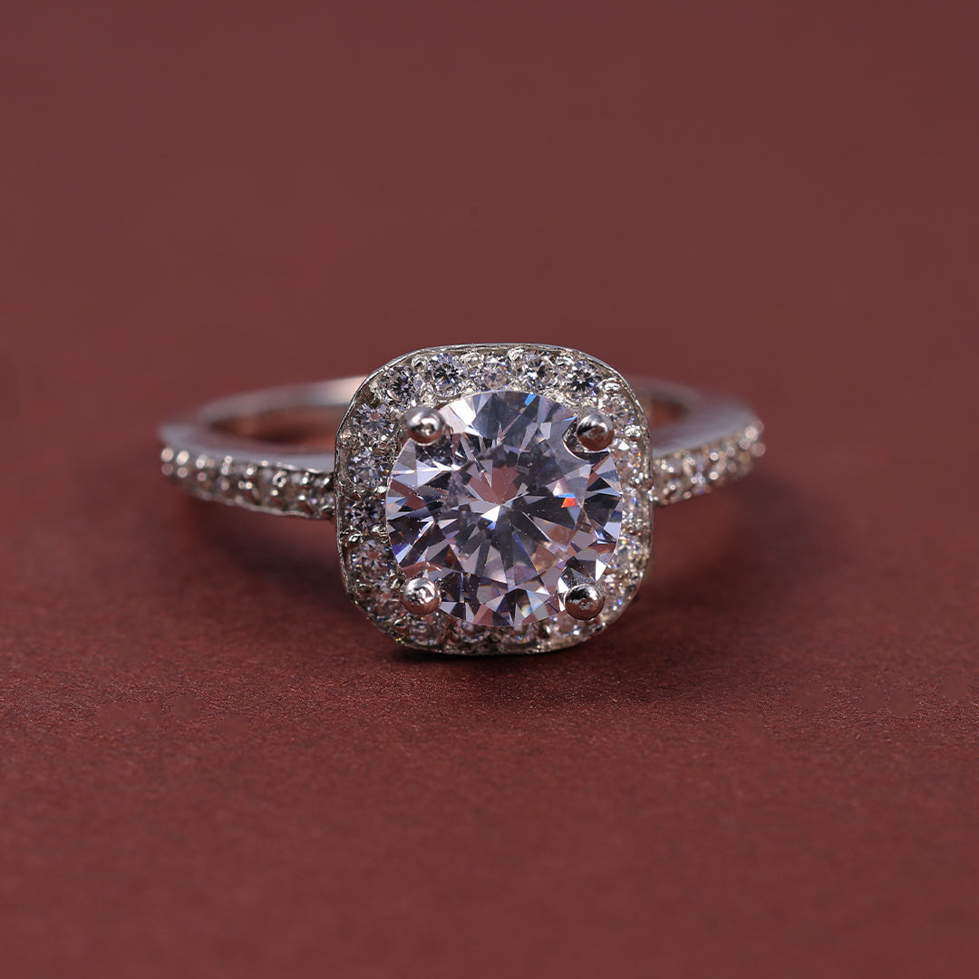 ROUND CUT ZIRCON RING