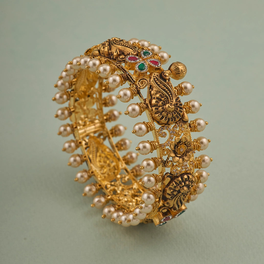 BLOOMS PEARL HERITAGE BANGLE