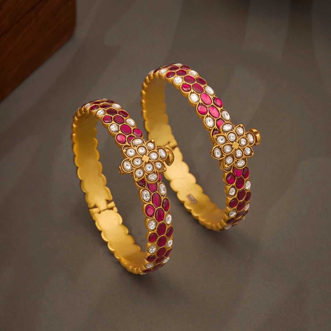 RUBY BLOSSOM WHITE STONE BANGLE