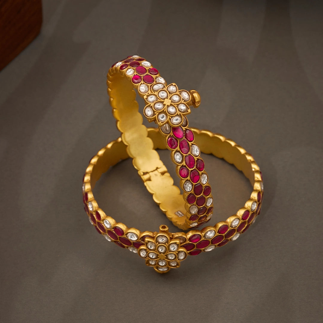 RUBY BLOSSOM WHITE STONE BANGLE
