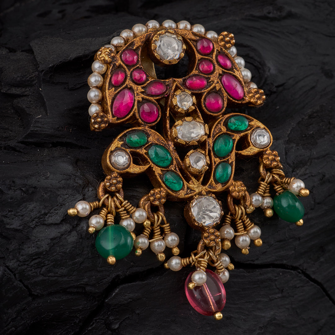 TRADITIONAL KEMP STONE PENDANT