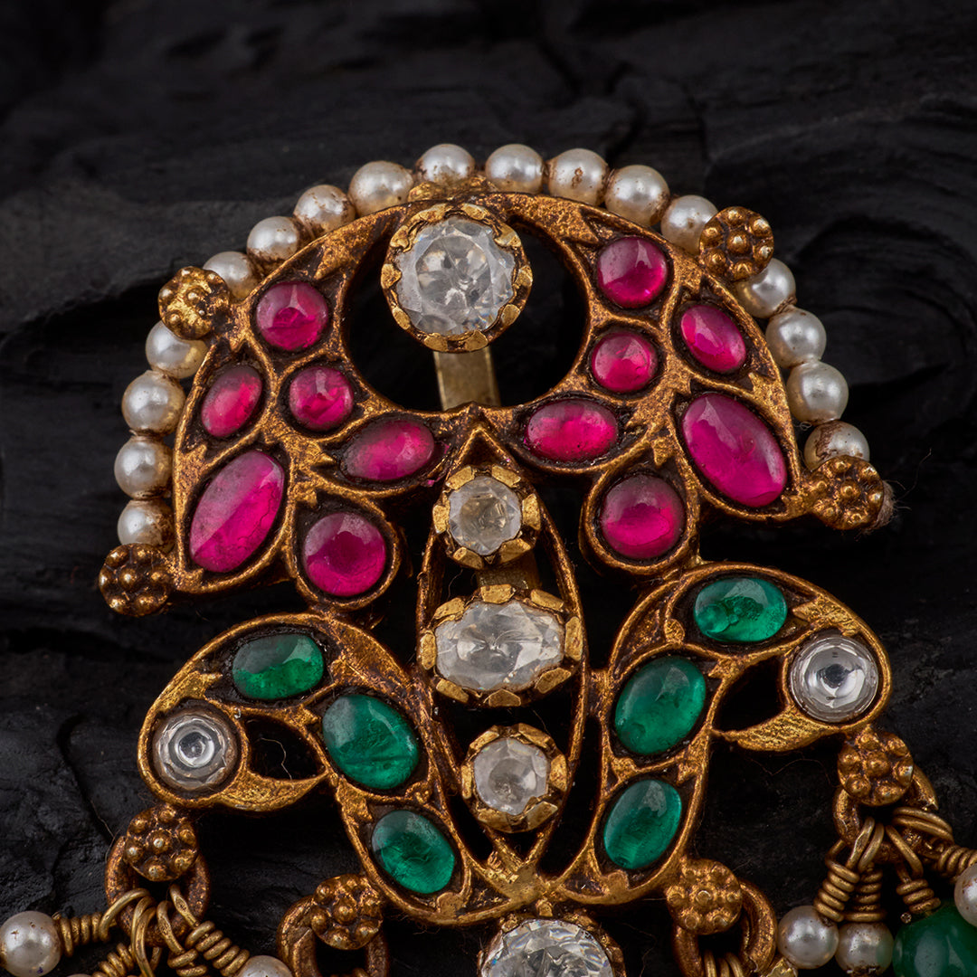 TRADITIONAL KEMP STONE PENDANT