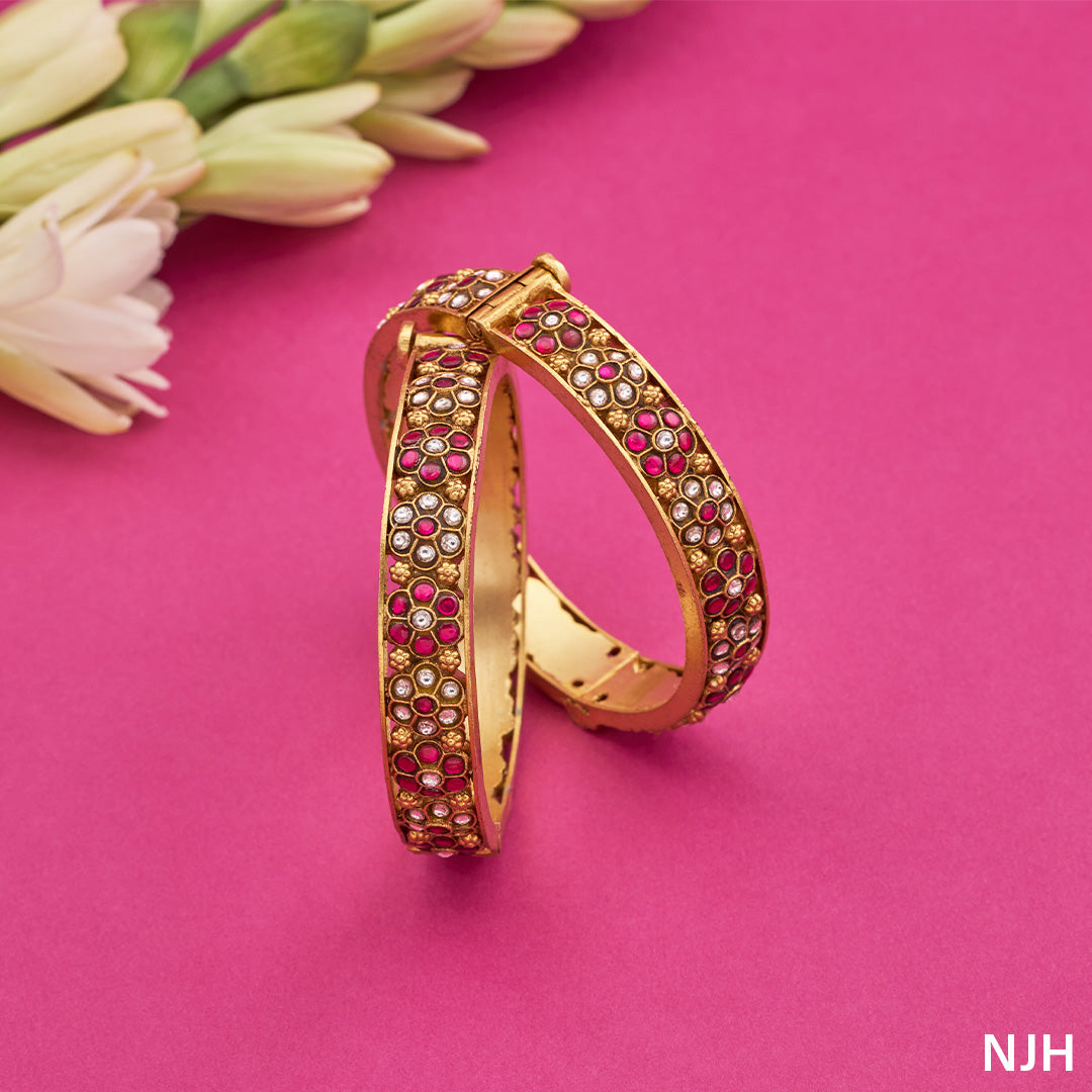 FESTIVE KUNDAN BANGLES
