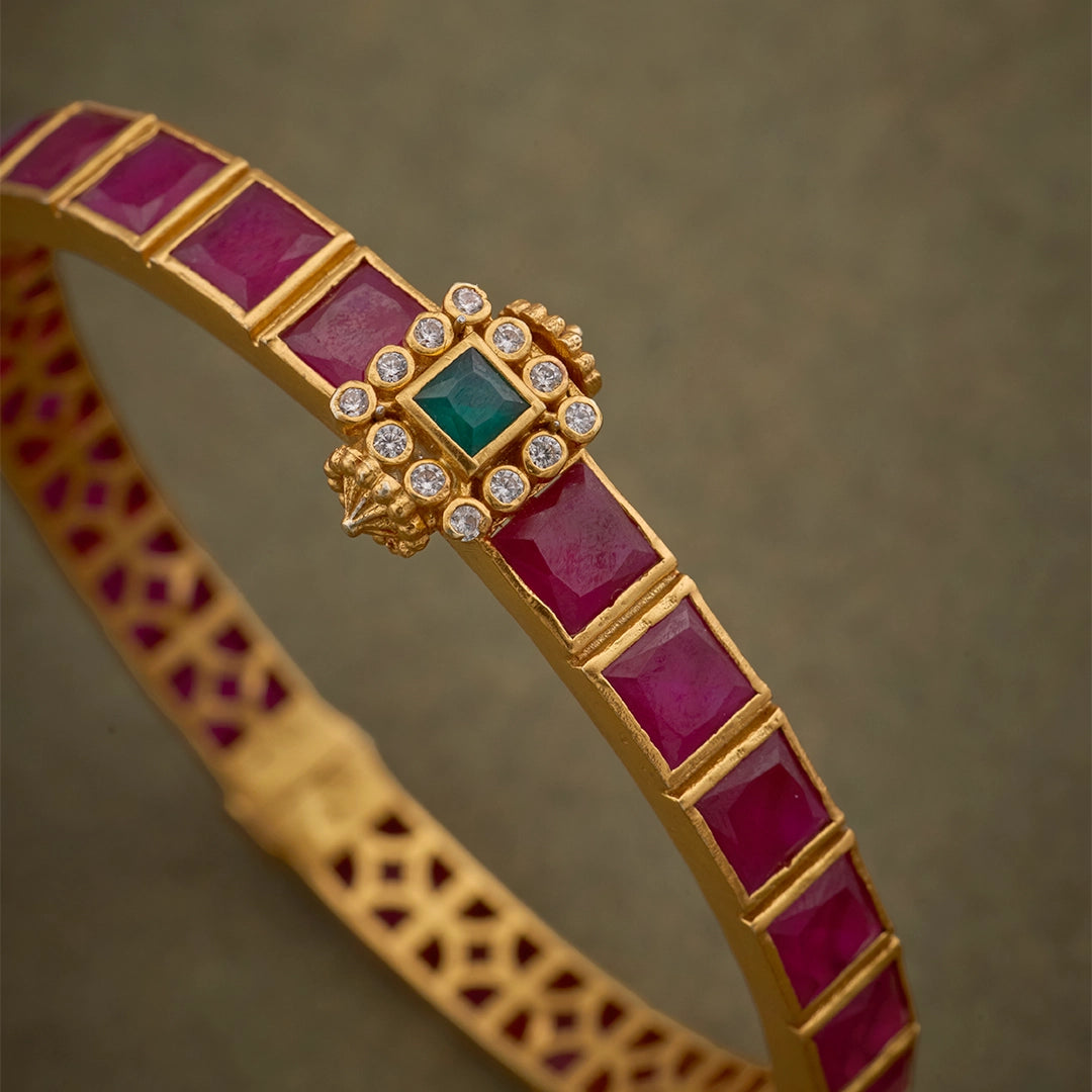 ROYAL RUBY CREST BANGLE