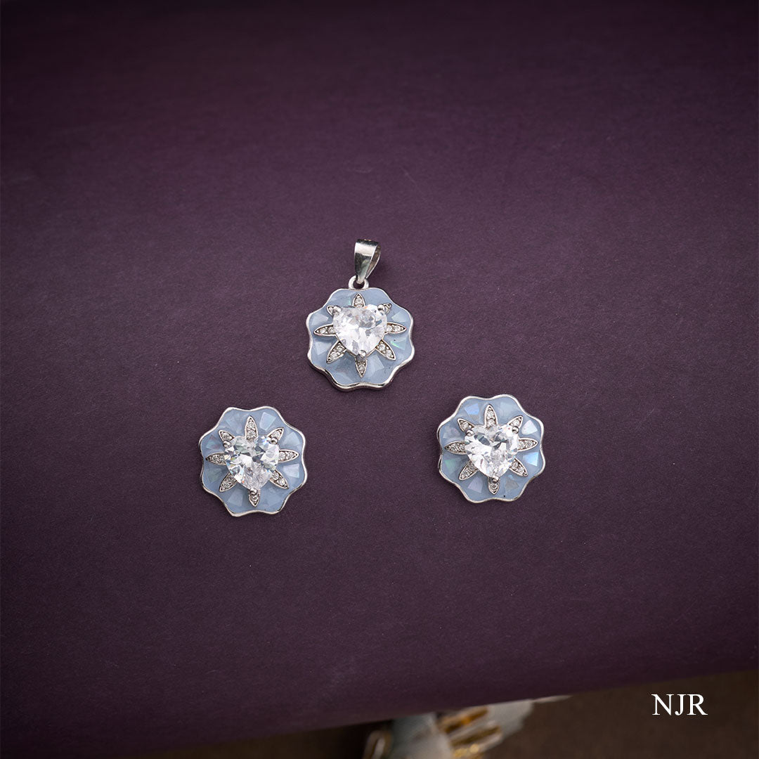 AQUA BLOSSOM CHARM SET