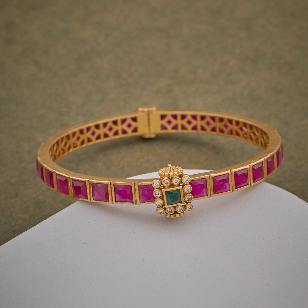 ROYAL RUBY CREST BANGLE