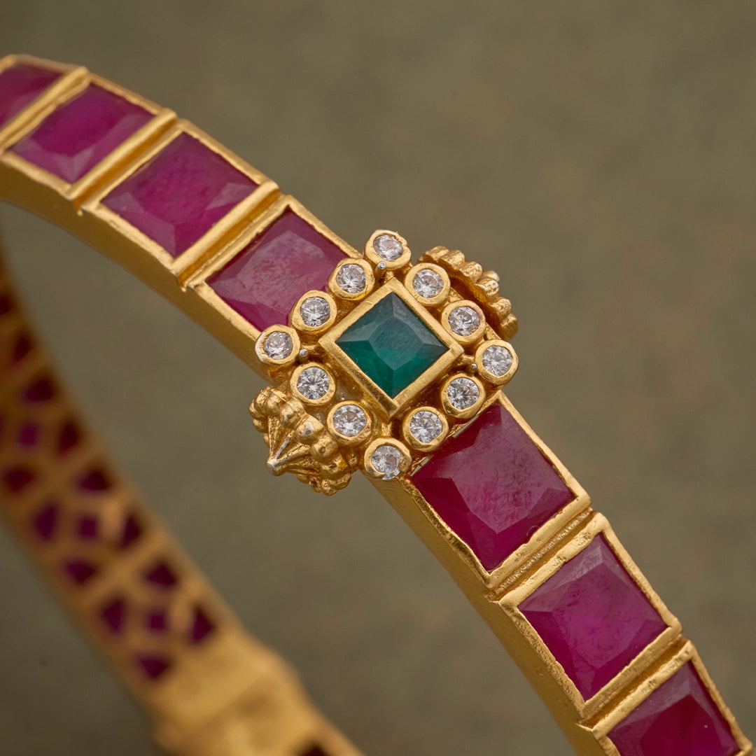ROYAL RUBY CREST BANGLE