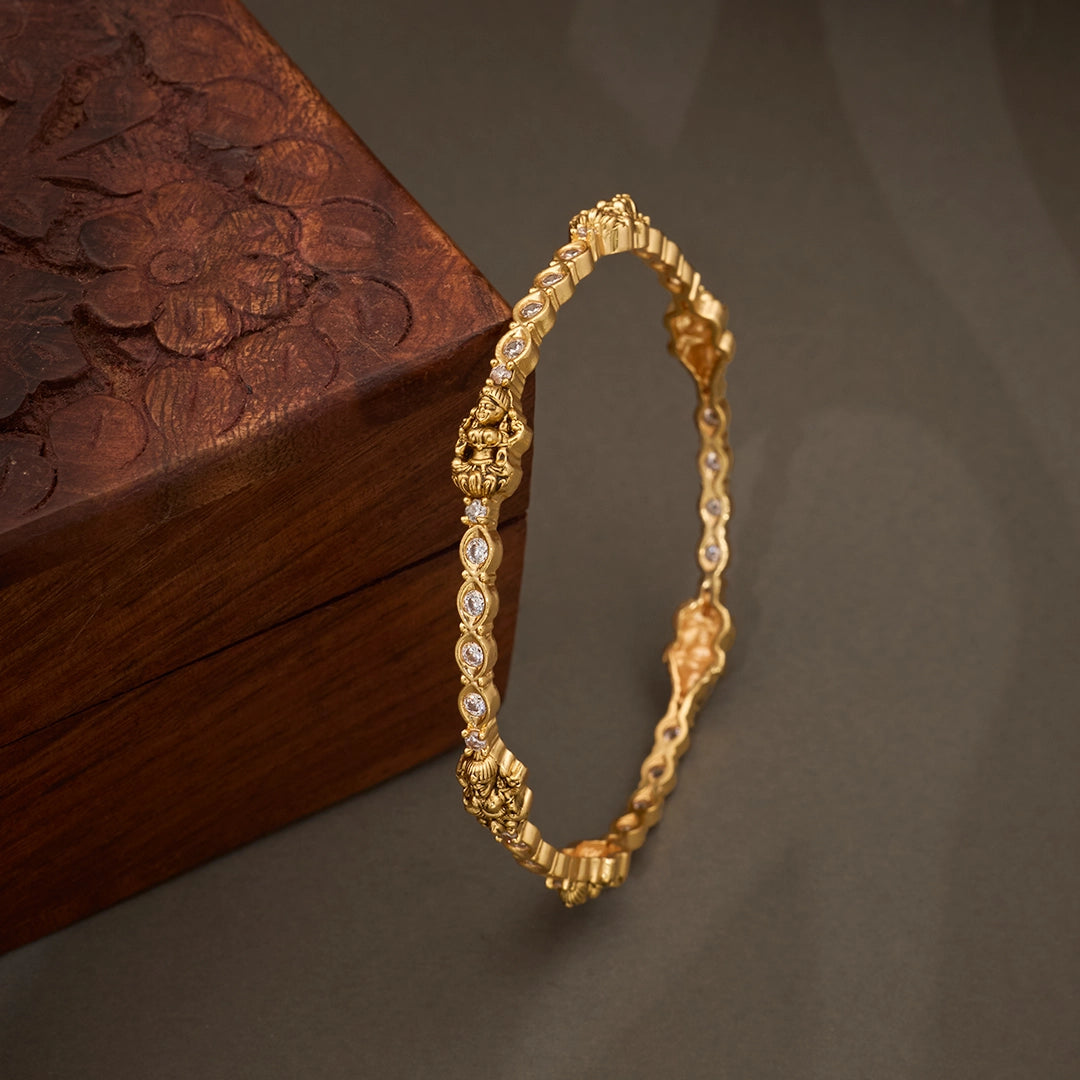 CLASSIC WHITE STONE LAKSHMI BANGLE