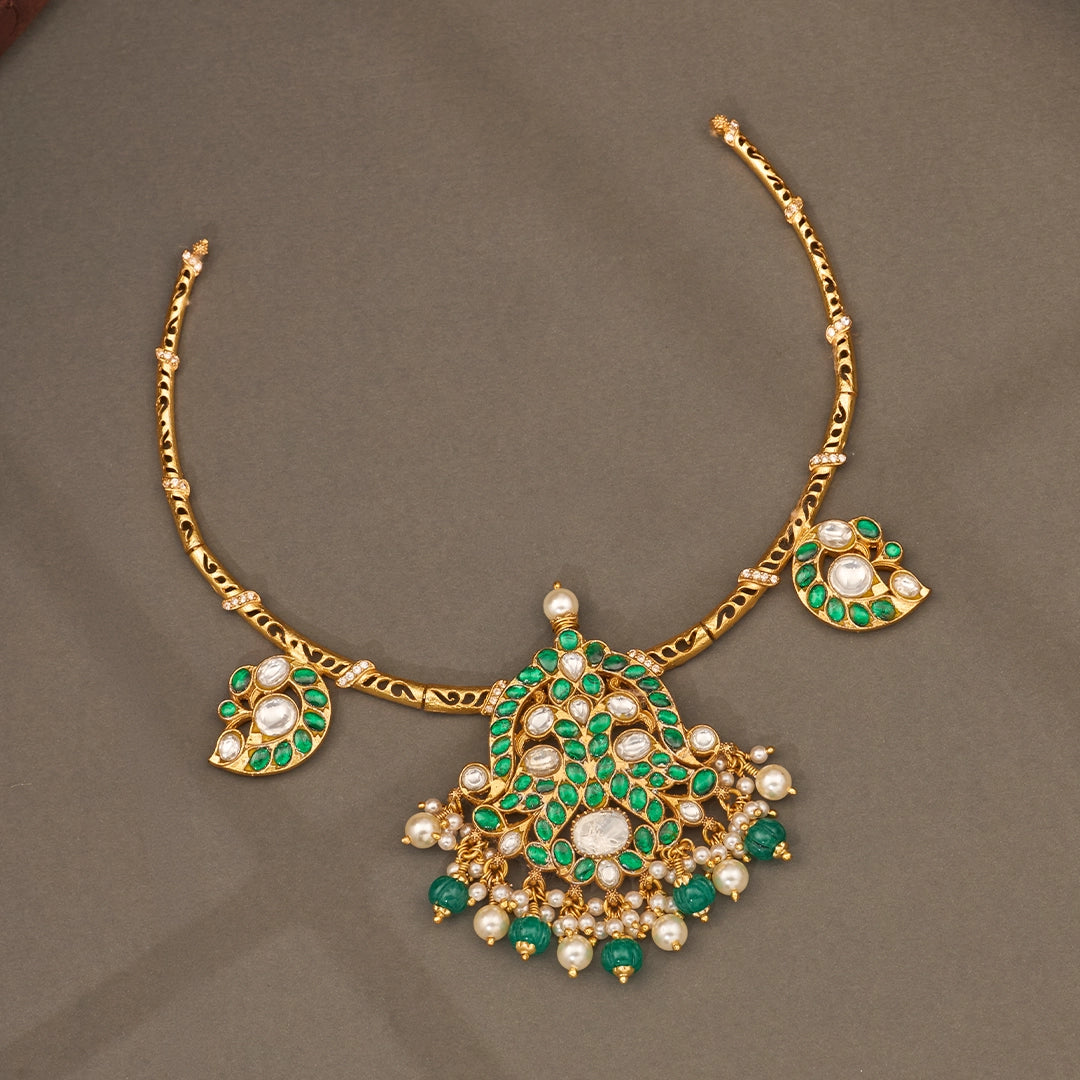 EMERALD MAYURA PENDANT KANTI NECKLACE