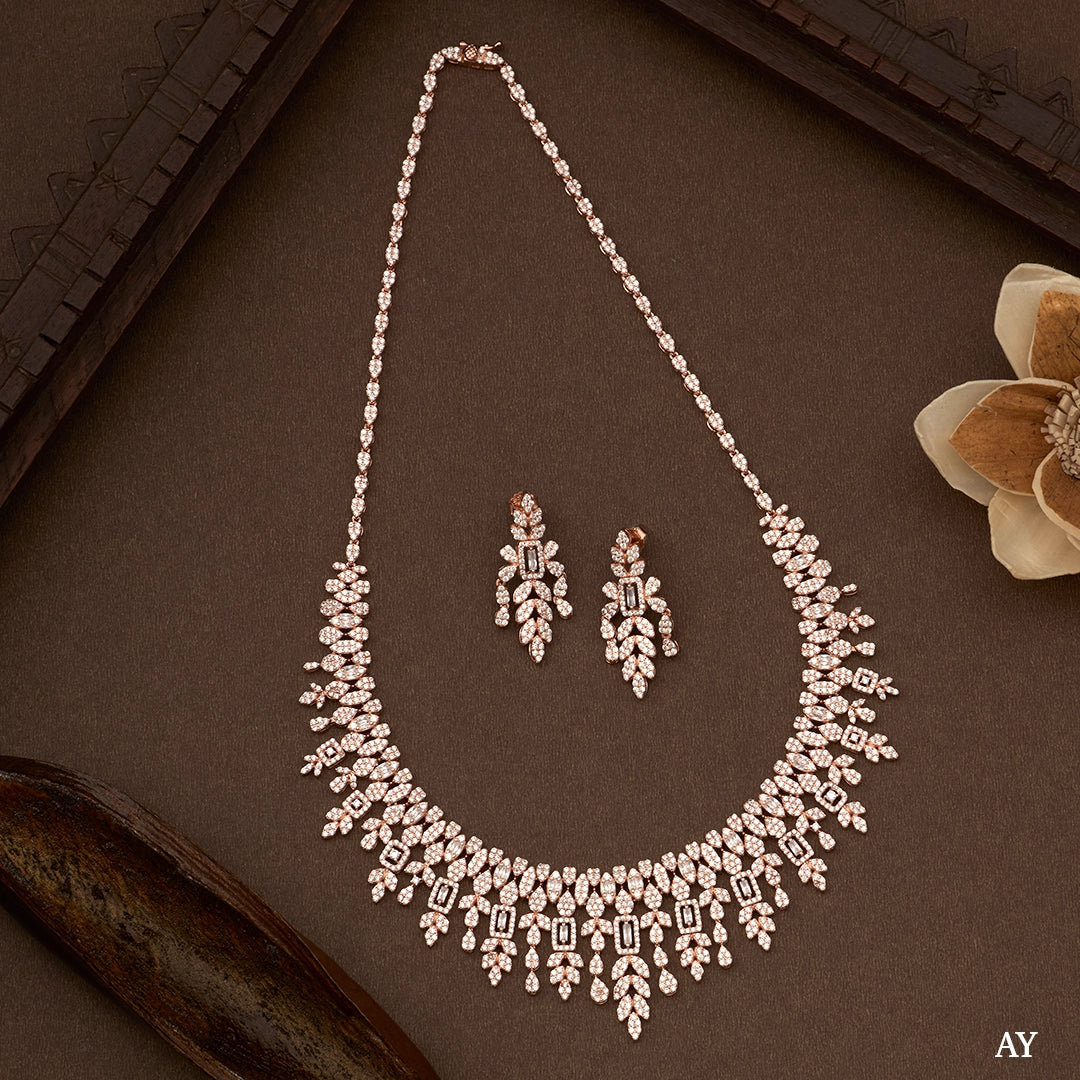 ROSE  ROYALE NECKLACE SET