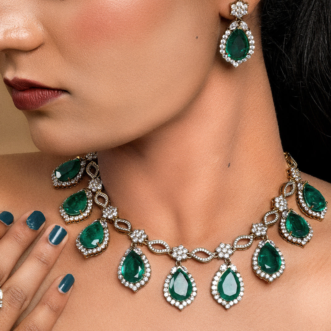 GREEN CRYSTALS VICTORIAN SET