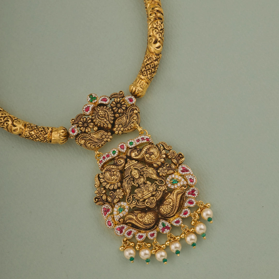 LAKSHMI MAYURA KANTI NECKLACE