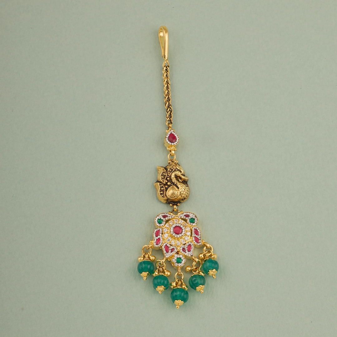 EMERALD DROP MAYURA MAANG TIKA