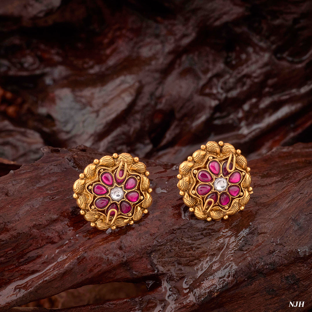 NAKASH KUNDAN STUDS