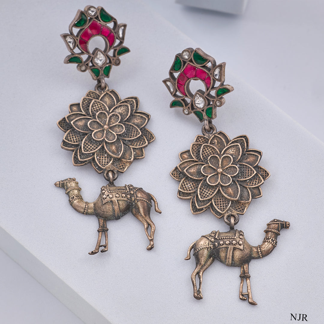 OXIDISED CAMEL EARRINGS
