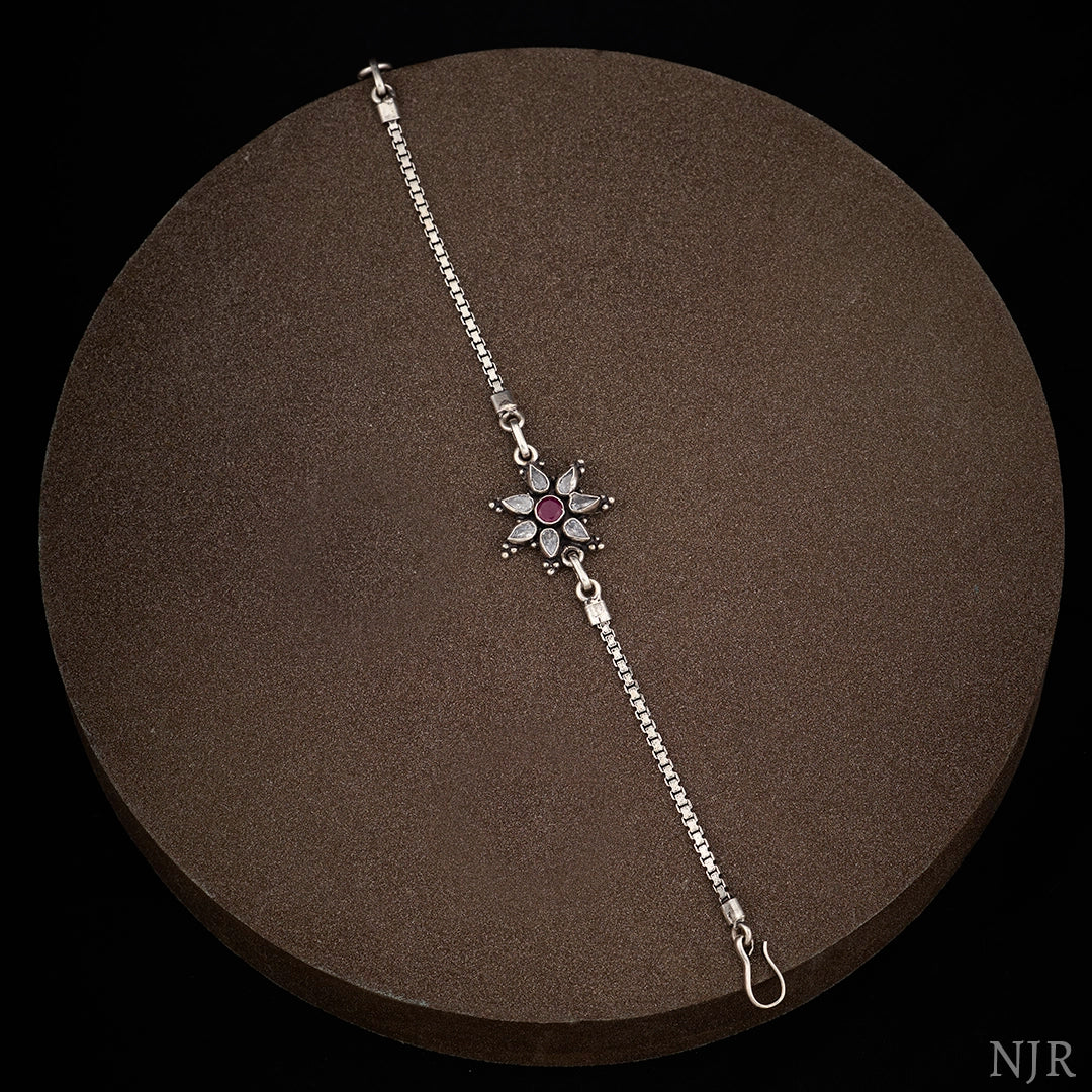 PETAL SPARK BRACELET