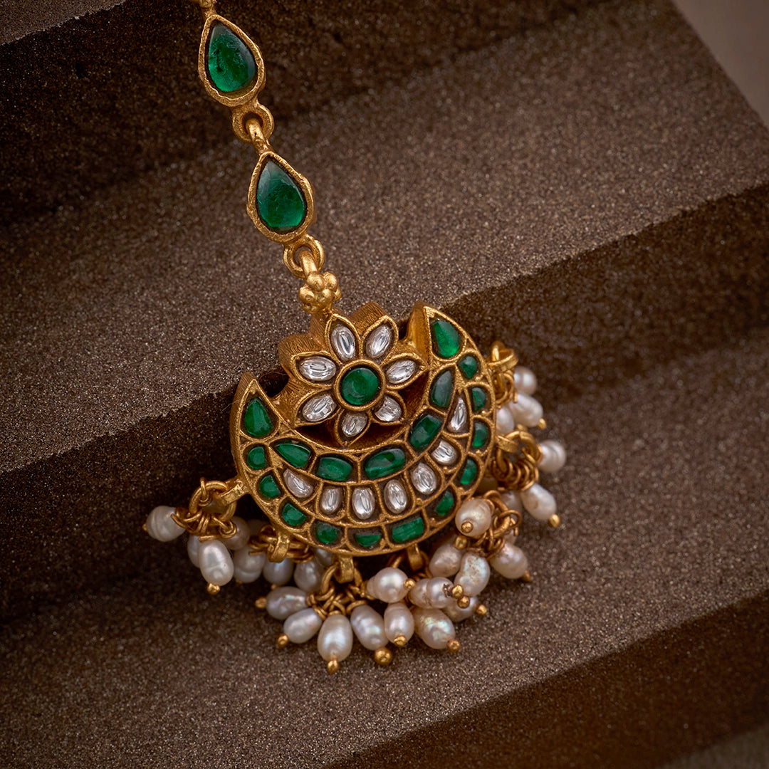 EMERALD GLOW CHAND TIKKA