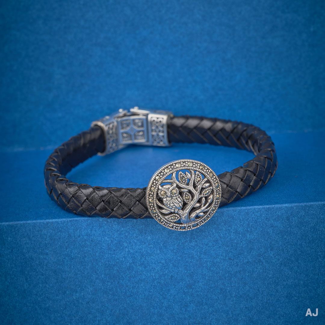 TREE EMBLEM BRACELET